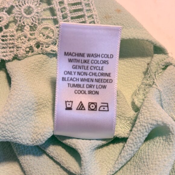 The Pioneer Woman Sage Green Crochet Trim Peasant Blouse With 3/4 Sleeves Size M - Picture 10 of 10